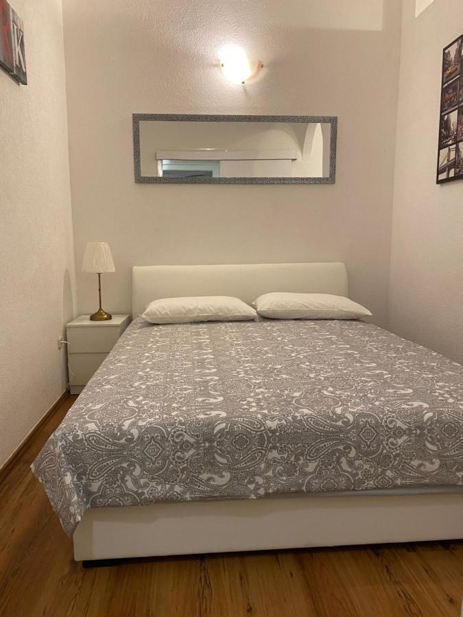Apartment Lovrekovic Сплит Экстерьер фото